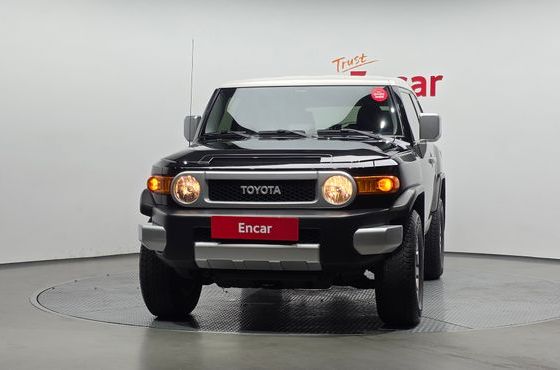 Toyota FJ Cruiser 4WD V6 — пробег 142 578 км — фото 3 из 5