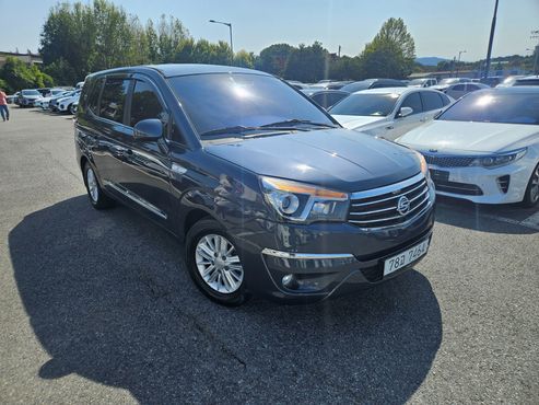 Ssangyong KORANDO 2WD TX 11-seater — пробег 103 000 км — фото 1 из 5