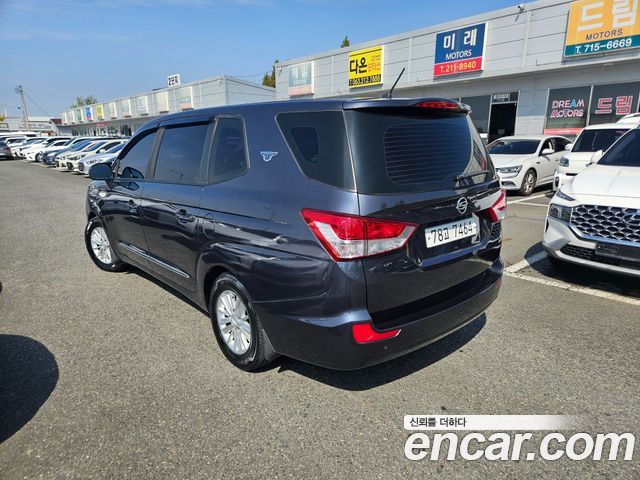 Ssangyong KORANDO 2WD TX 11-seater — пробег 103 000 км — фото 4 из 5