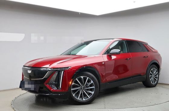 Cadillac Lyriq Sport — пробег 15 025 км — фото 3 из 5
