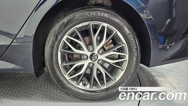 Kia K5 из Кореи Encar