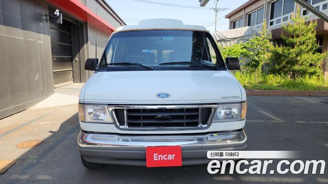 Ford Econoline E150 Van — пробег 138 919 км — фото 3 из 5