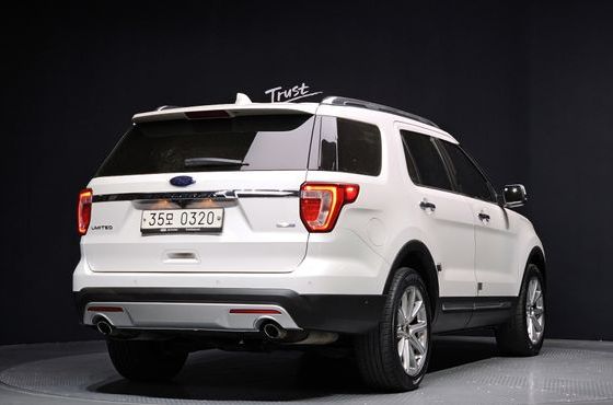 Ford Explorer 2.3 Limited 4WD 5th — пробег 119 660 км — фото 2 из 5