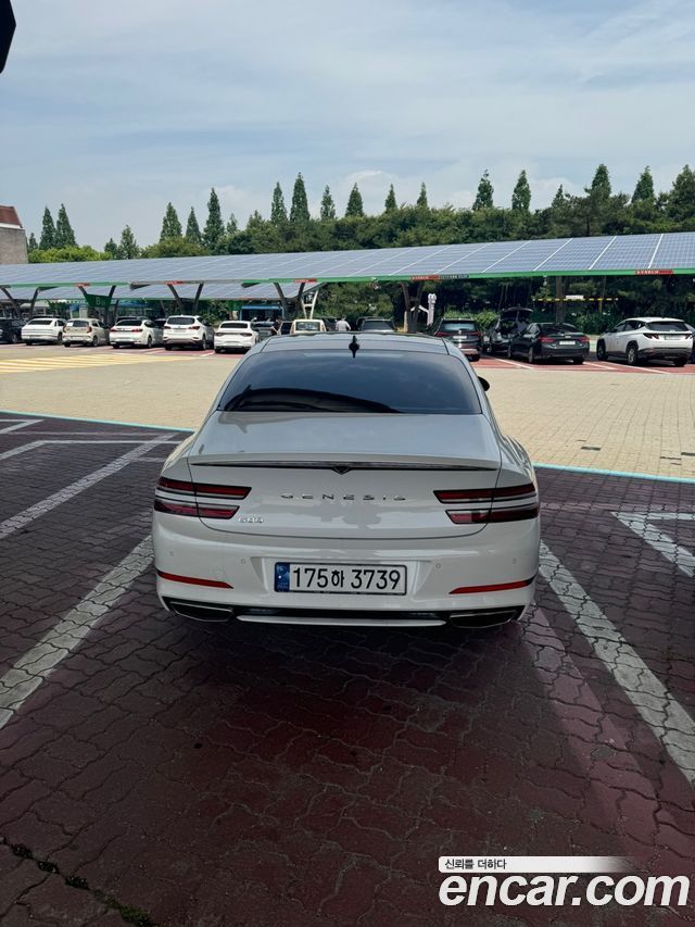Genesis G80 Gasoline 2.5 Turbo 2WD — пробег 15 000 км — фото 3 из 5