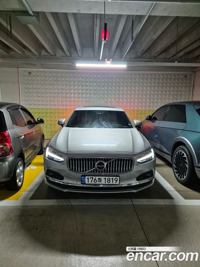 Volvo S90 B6 AWD Ultimate Bright — пробег 21 700 км — фото 2 из 5