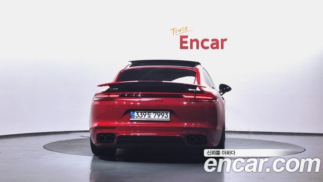 Porsche Panamera 4.0 GTS — пробег 13 541 км — фото 4 из 5