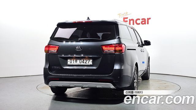 Kia Carnival из Кореи Encar