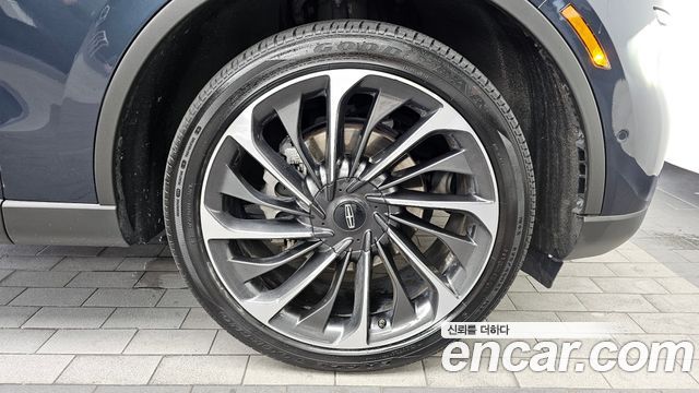 Lincoln Aviator 3.0 Reserve  AWD — пробег 55 860 км — фото 5 из 5