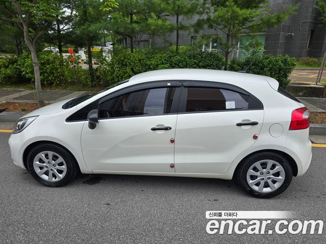 Kia pride 1.4 MPI Hatchback Smart Special — пробег 93 742 км — фото 5 из 5
