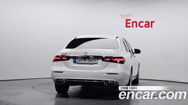 Mercedes-Benz E-Class из Кореи Encar