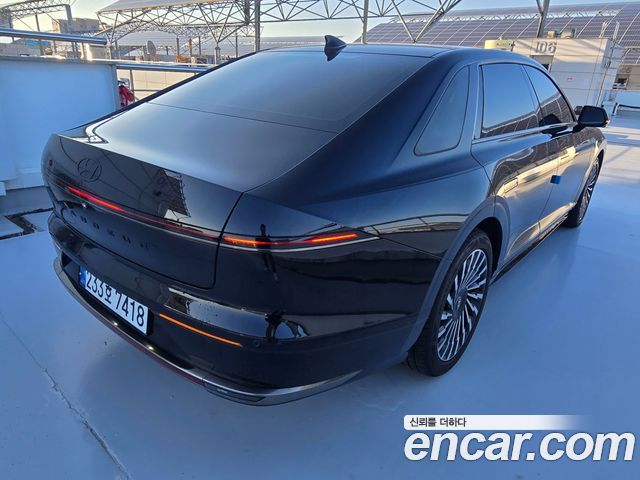 Hyundai Grandeur Calligraphy — пробег 15 400 км — фото 2 из 5