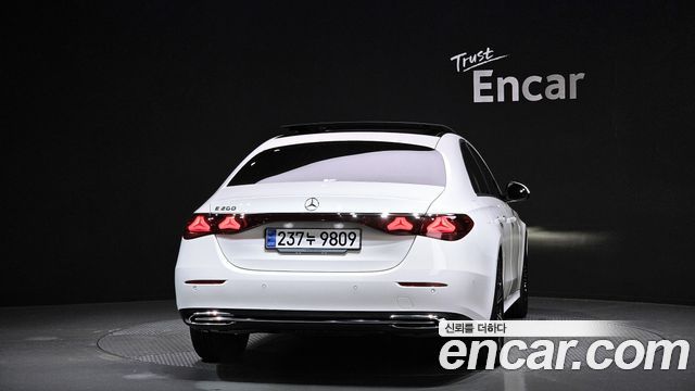 Mercedes-Benz E-Class из Кореи Encar