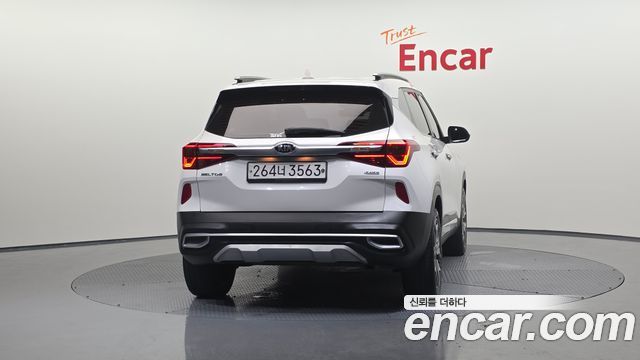 Kia Seltos из Кореи Encar