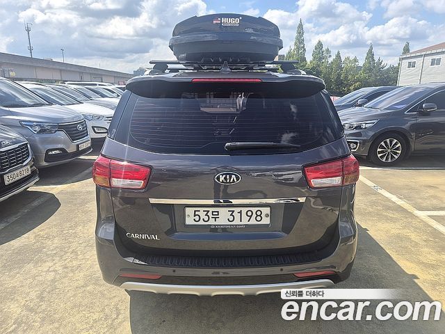 Kia Carnival из Кореи Encar