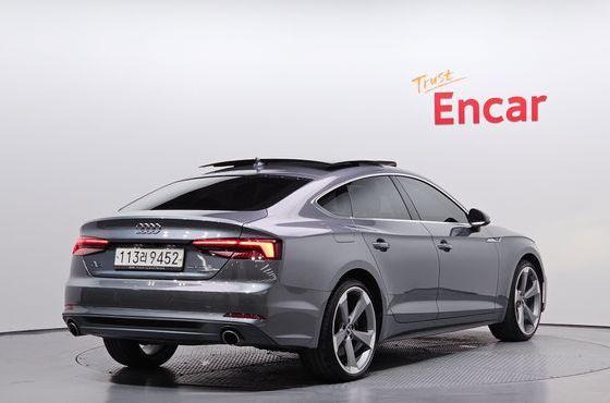 Audi A5 45 TFSI Quattro Premium Sportback — пробег 42 398 км — фото 2 из 5
