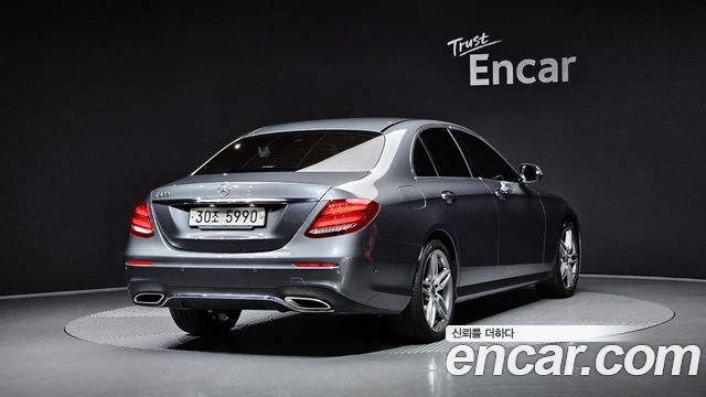 Mercedes-Benz E-Class из Кореи Encar