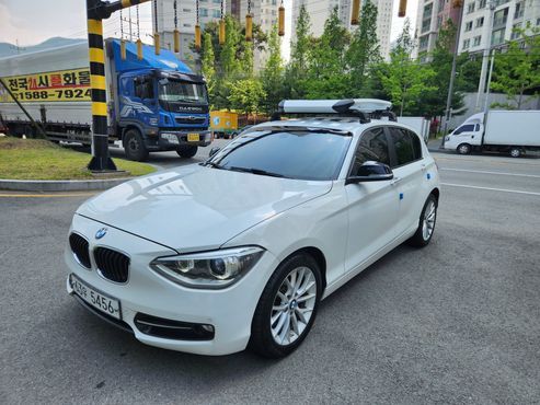 BMW 1-Series 118d Sport 5Door — пробег 142 389 км — фото 1 из 5