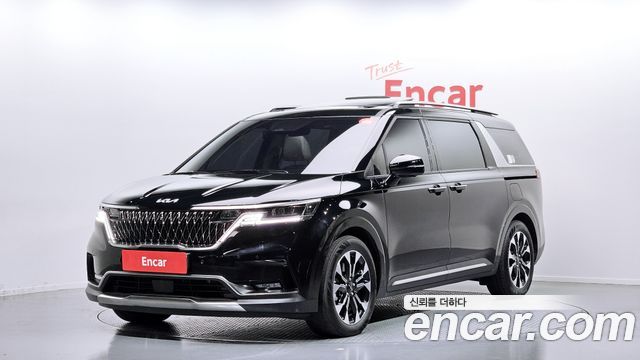 Kia Carnival 9-Seater Signature — пробег 71 362 км — фото 1 из 5