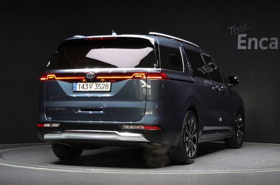 Kia Carnival Gasoline 9-Seater Signature — пробег 79 042 км — фото 2 из 5