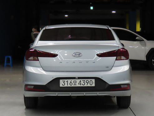 Hyundai AVANTE 1.6 Smart — пробег 98 394 км — фото 3 из 5