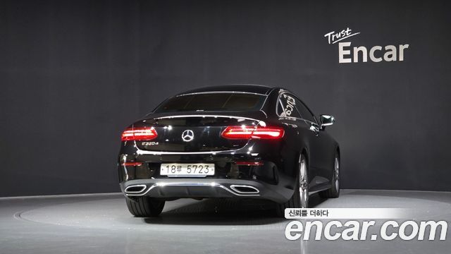 Mercedes-Benz E-Class из Кореи Encar