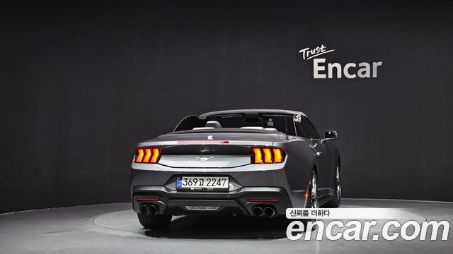 Ford Mustang 2.3 Ecoboost Premium Convertible — пробег 3 803 км — фото 4 из 5