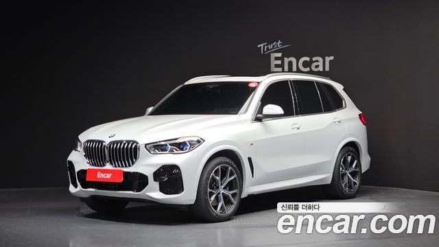 BMW X5 xDrive 40i M Sport — пробег 27 712 км — фото 1 из 5