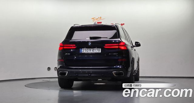 BMW X5 xDrive 30d M Sport — пробег 29 995 км — фото 4 из 5