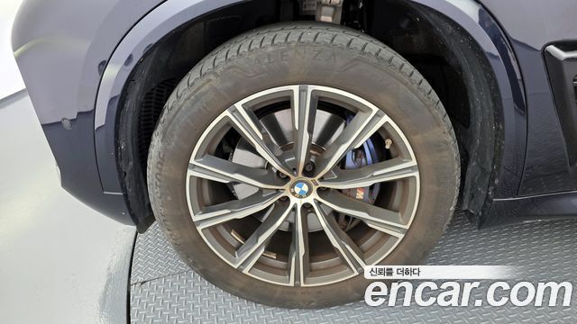 BMW X5 xDrive 30d M Sport — пробег 29 995 км — фото 5 из 5