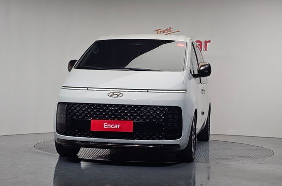 Hyundai Staria 4WD Lounge 7-Seater Inspiration — пробег 57 922 км — фото 3 из 5