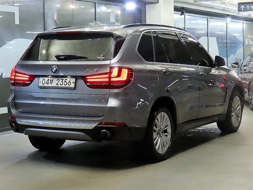 BMW X5 xDrive 30d — пробег 221 763 км — фото 4 из 5