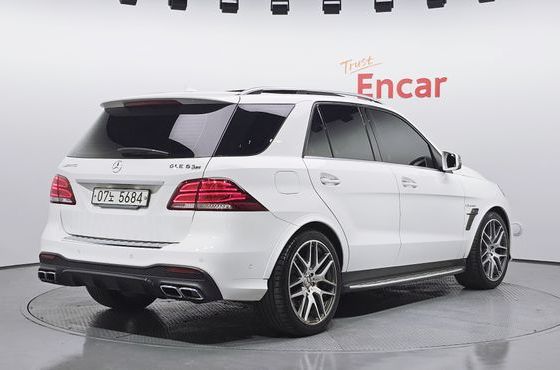 Mercedes-Benz GLE-Class AMG GLE63 4MATIC — пробег 103 876 км — фото 2 из 5