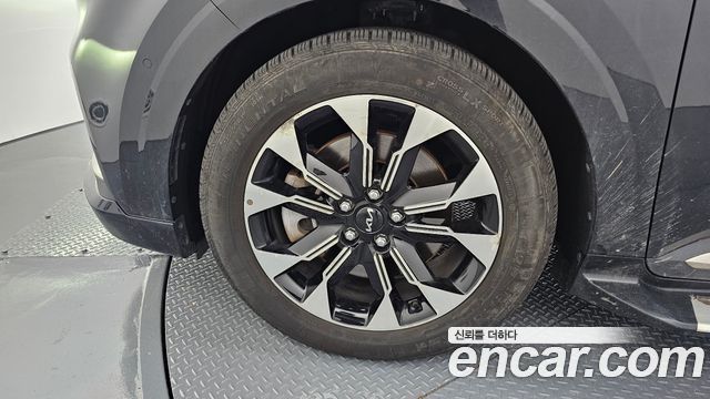 Kia Carnival 7-Seater Hi-Limousine Signature — пробег 51 551 км — фото 5 из 5