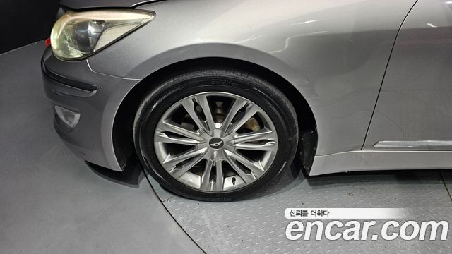 Hyundai Genesis из Кореи Encar