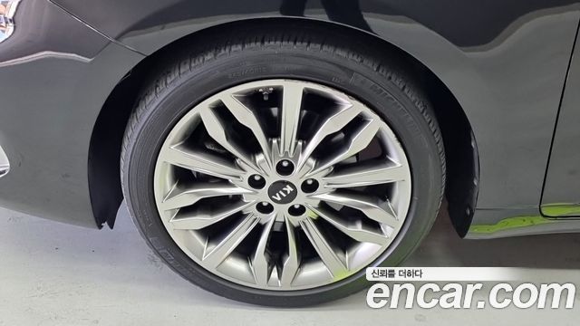 Kia K7 из Кореи Encar