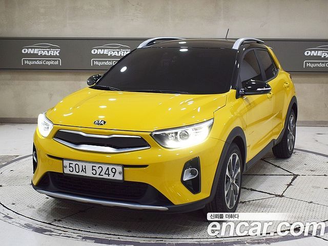 Kia Stonic из Кореи Encar