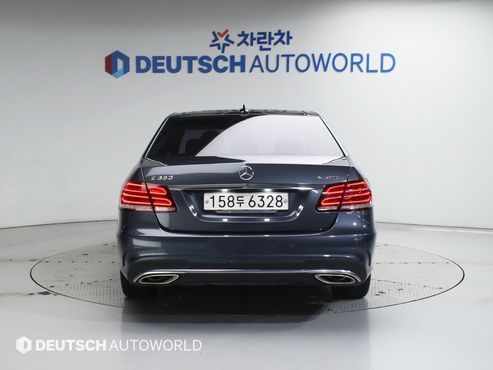 Mercedes-Benz E-Class E350 BlueTec 4MATIC — пробег 132 546 км — фото 4 из 5