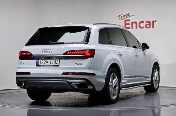 Audi Q7 45 TDI Quattro Premium — пробег 27 618 км — фото 2 из 5