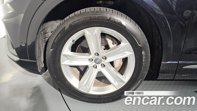 Audi Q8 из Кореи Encar