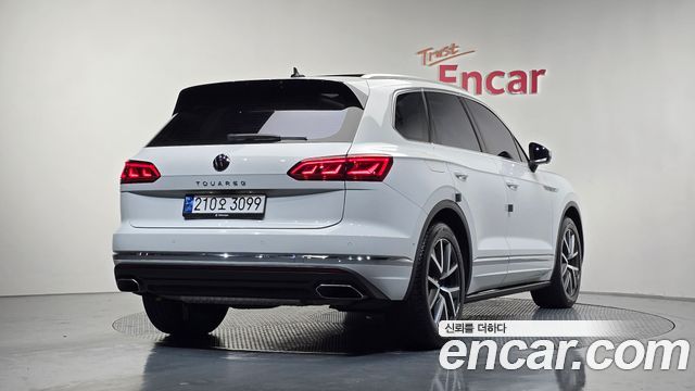 Volkswagen Touareg 3.0 TDI Prestige — пробег 47 471 км — фото 2 из 5