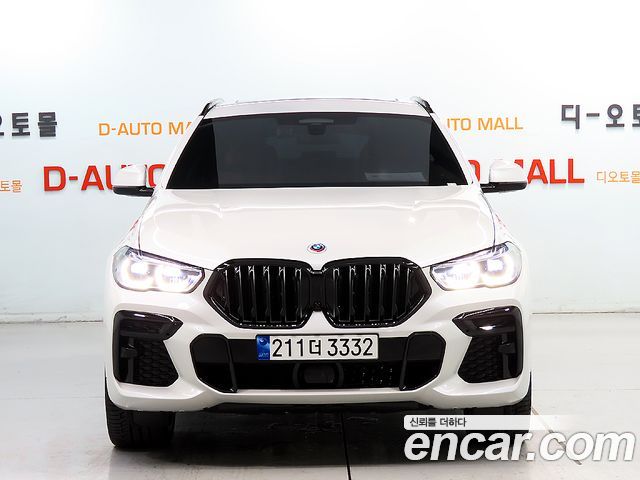 BMW X6 M50i — пробег 25 900 км — фото 3 из 5