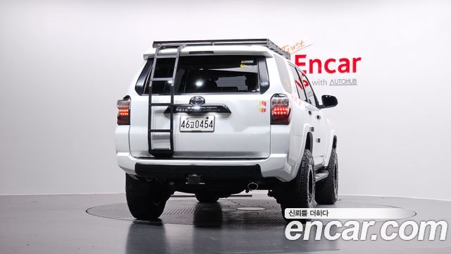 Toyota 4Runner V6 4WD SR5 — пробег 107 506 км — фото 4 из 5