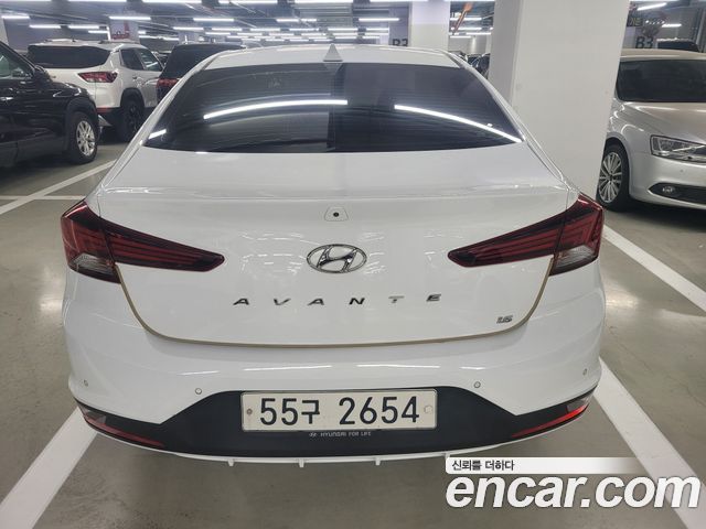 Hyundai AVANTE 1.6 Smart — пробег 205 400 км — фото 4 из 5