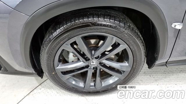 Lexus NX из Кореи Encar