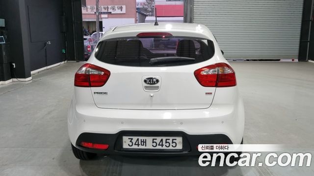 Kia pride из Кореи Encar