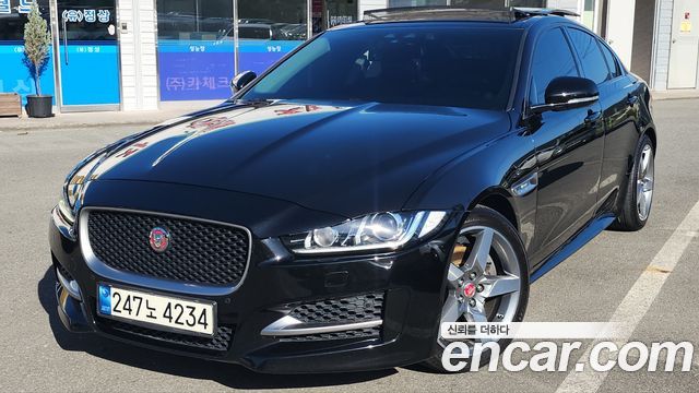 Jaguar XE 20d R-Sport — пробег 99 400 км — фото 1 из 5
