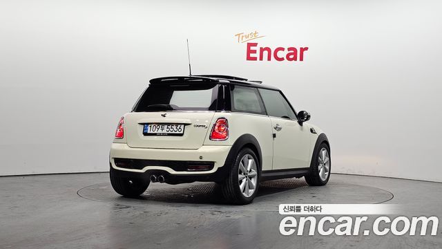 Mini Cooper Standard Second Generation — пробег 198 567 км — фото 2 из 5