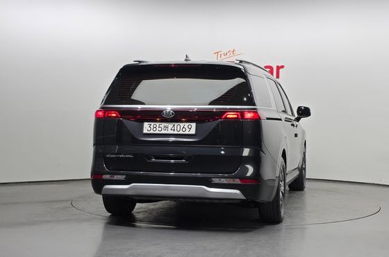 Kia Carnival 9-Seater Prestige — пробег 49 530 км — фото 4 из 5