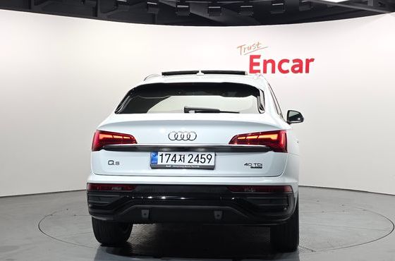 Audi Q5 40 TDI Quattro Sportback — пробег 63 953 км — фото 4 из 5