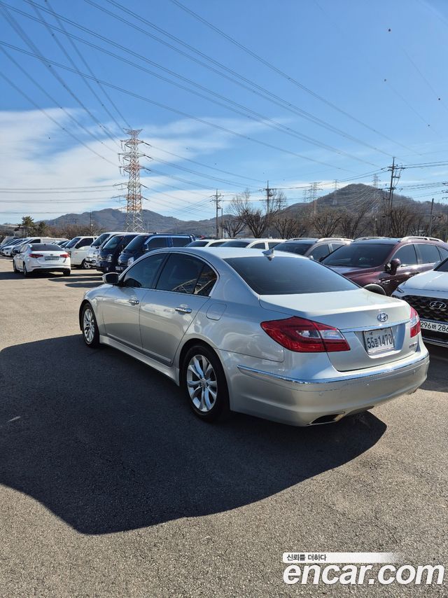 Hyundai Genesis из Кореи Encar